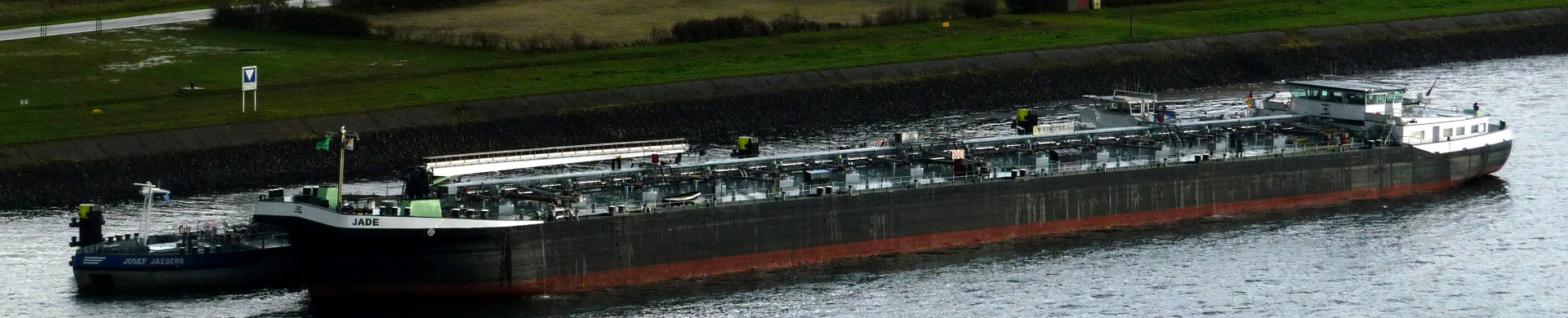 Inland tanker Jade CC BY-SA BoH @Wikimedia Commons