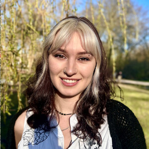 rca2026-eve-bond-900x900